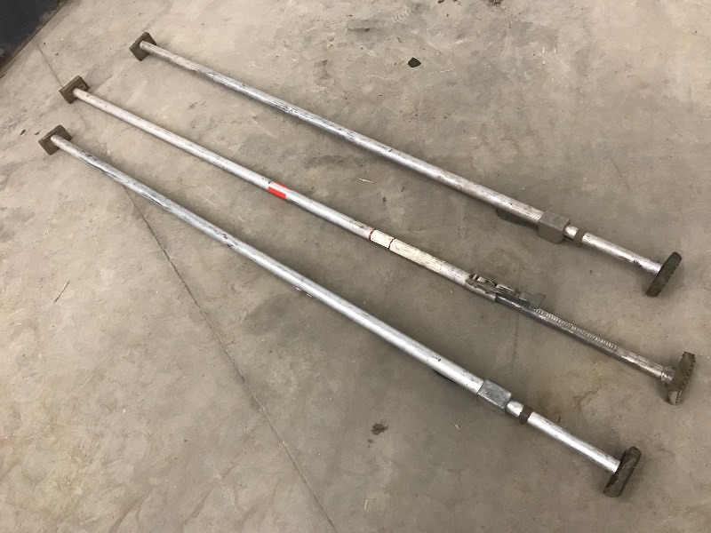 lot 28 image: Lot Of (3) Aluminum Ratcheting Load...