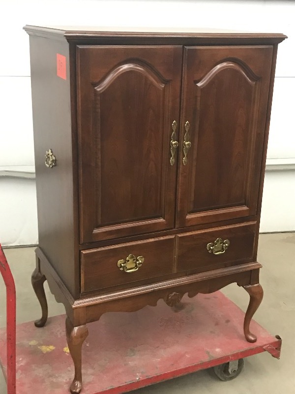 lot 39 image: 22x35x55 Tall Solid Wood T.V., C...