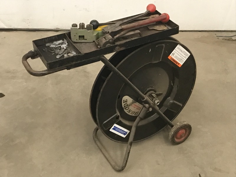 lot 44 image: Signode Model DF-7A Banding Cart Wi...