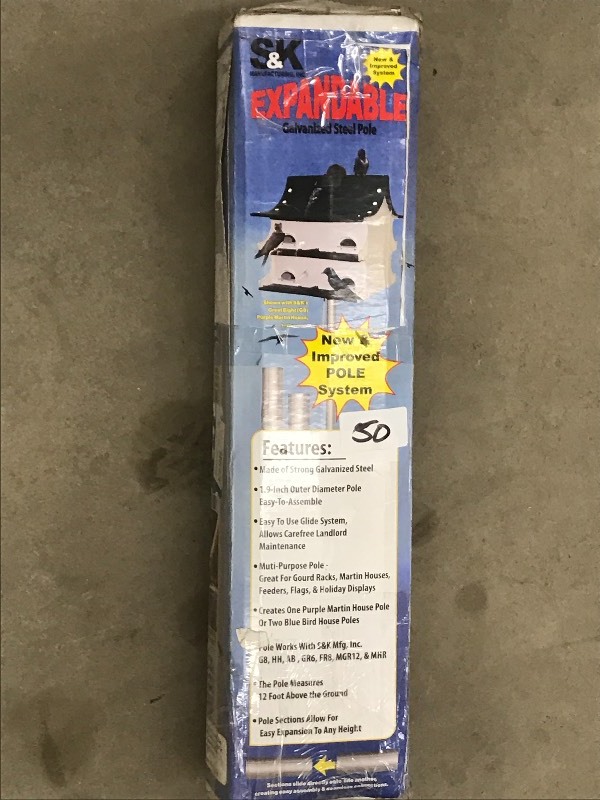 lot 50 image: Unused Sky-Pole Expandable Bird Hou...
