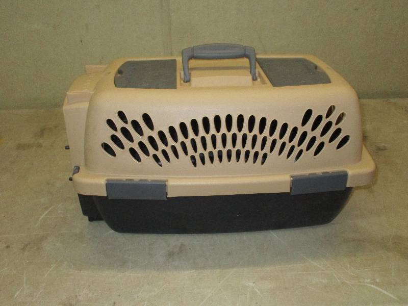 Small pet carrier