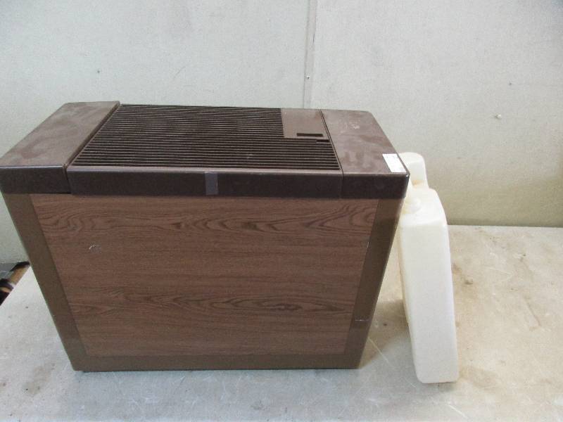 Bemis dehumidifier w extra tank