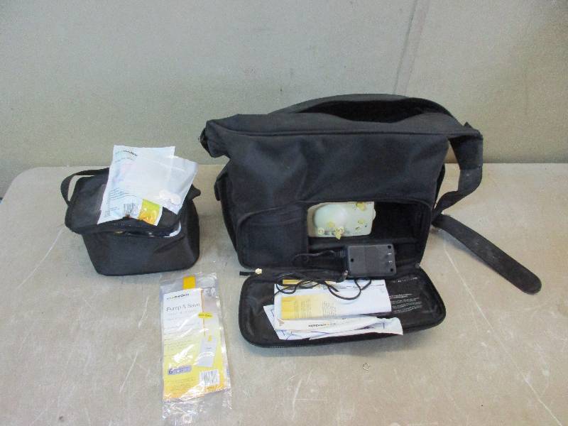 Pump n Save breast pump and travel bag