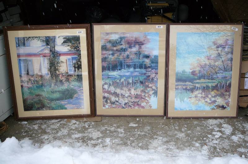 Lot of 3 Pictures