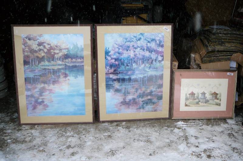 Lot of 3 Pictures