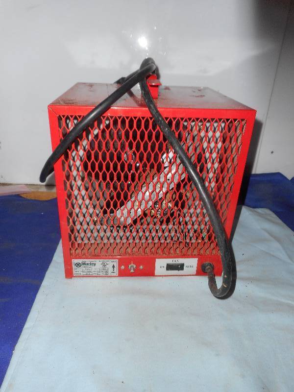lot 15 image: ELECTRIC MARLEY SHOP HEATER