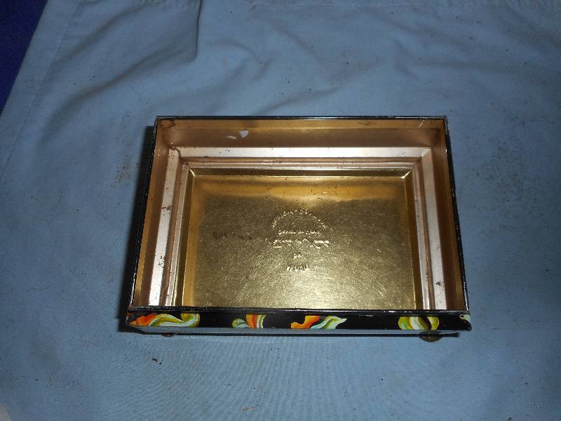 lot 56 image: VINTAGE METAL HANGING MAIL BOX