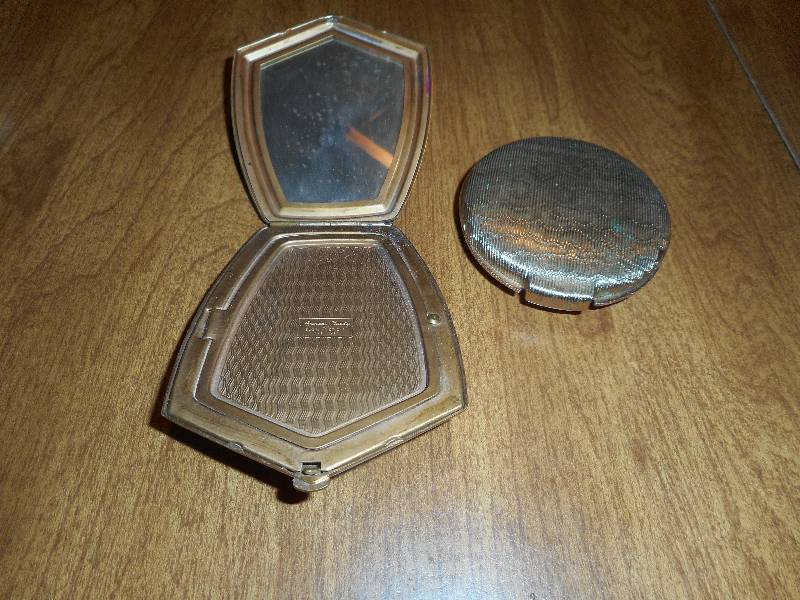 lot 79 image: 2 ANTIQUE COMPACTS