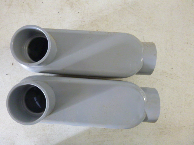 lot 30 image: 2 PVC 90 Sweeps