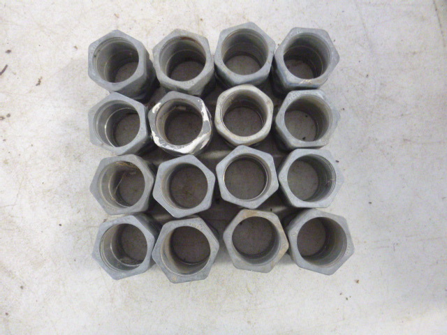 lot 42 image: 16 EMT Comp Couplings
