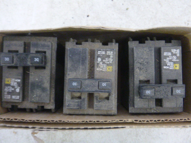 lot 48 image: 3 Square D Breakers