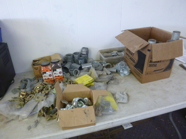 lot 58 image: Miscellaneous Electrical Items