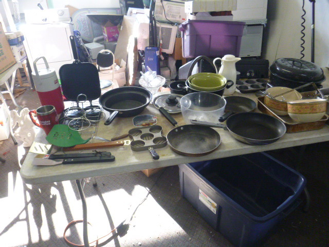 lot 69 image: Miscellaneous Kitchen Items