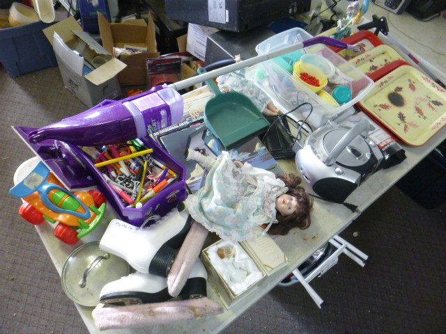 lot 74 image: Miscellaneous Items