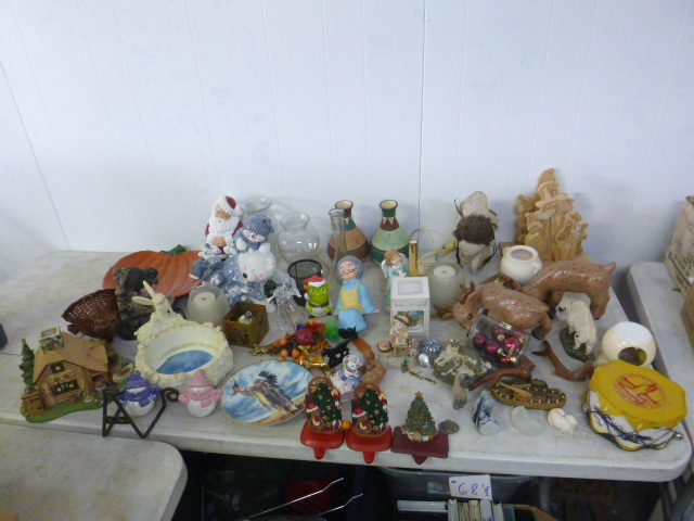 lot 79 image: Miscellaneous Dcor