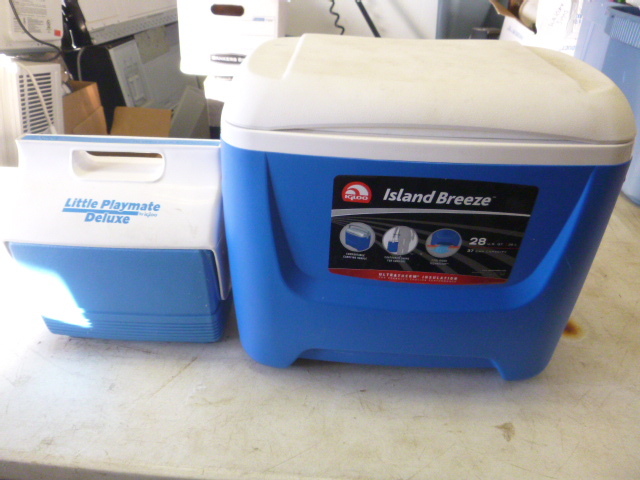 lot 87 image: 2 Coolers