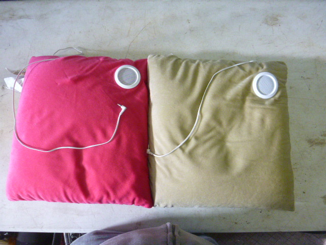 lot 93 image: 2 Sound Pillows