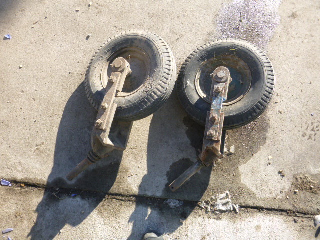 lot 111 image: 2 Large Casters