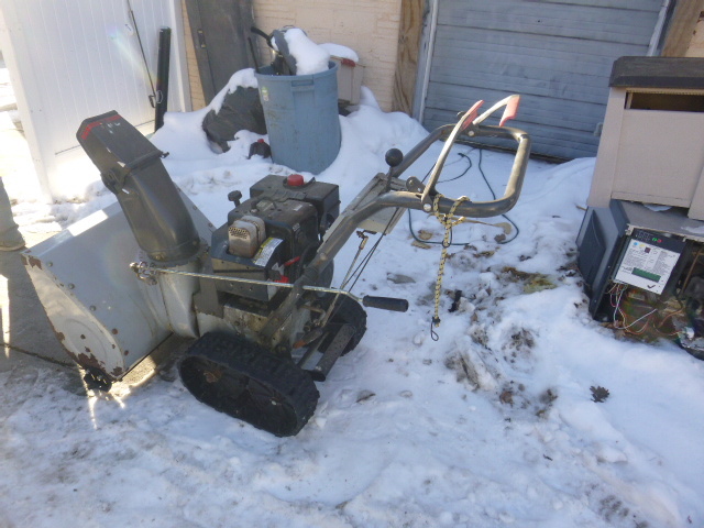 lot 112 image: Craftsman Snowblower