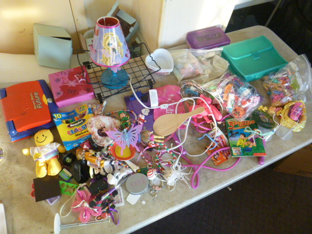 lot 121 image: Miscellaneous Toys