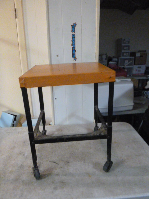 lot 129 image: Small Cart
