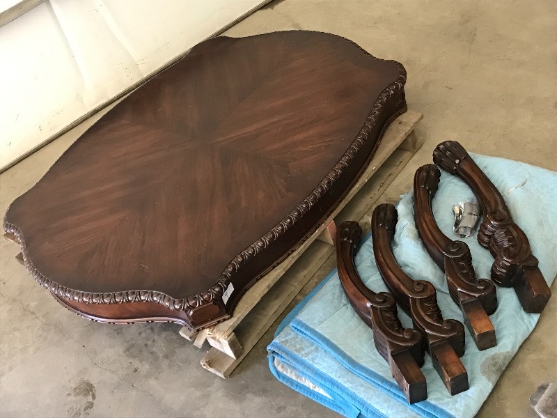 lot 4 image: Solid Wood 4-Place Dining Room Tabl...