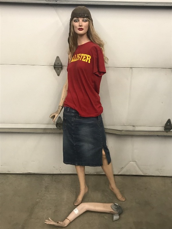 lot 8 image: Lady Mannequin, (1) Arm Needs Repair ...