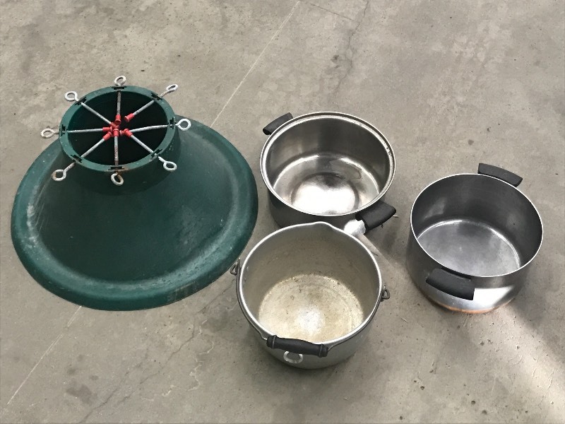 lot 14 image: Lot Of (1) Christmas Tree Stand & ...