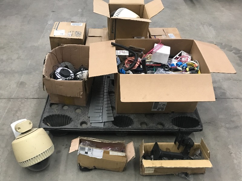 lot 48 image: Pallet Lot Of Assorted Security Cam...