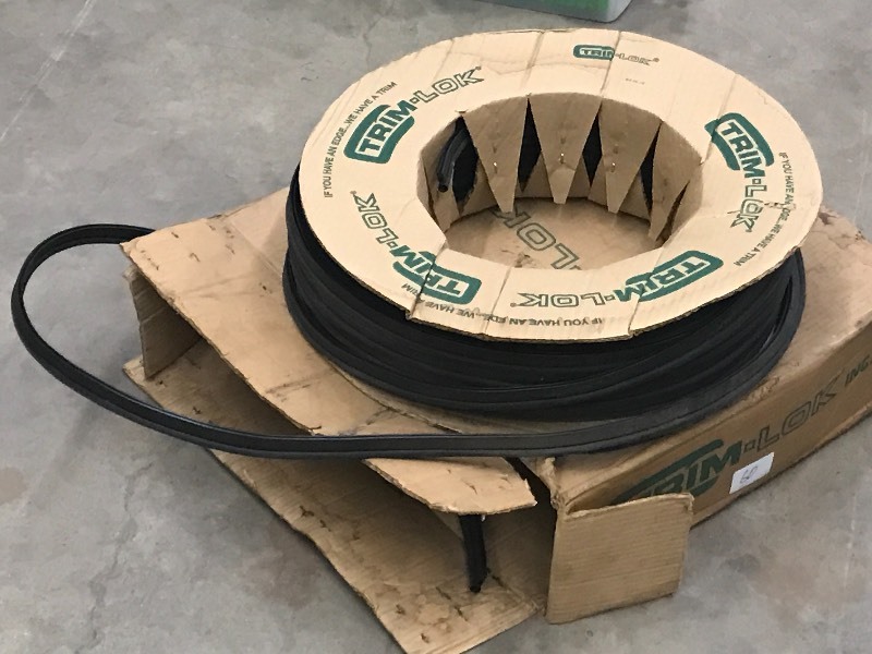 lot 60 image: Near-Full Roll Of Trim-Lok Edge Tri...