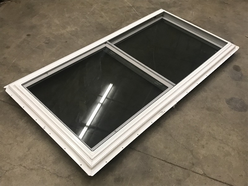 lot 78 image: Thermo-Tech Sliding Vinyl Window Wi...