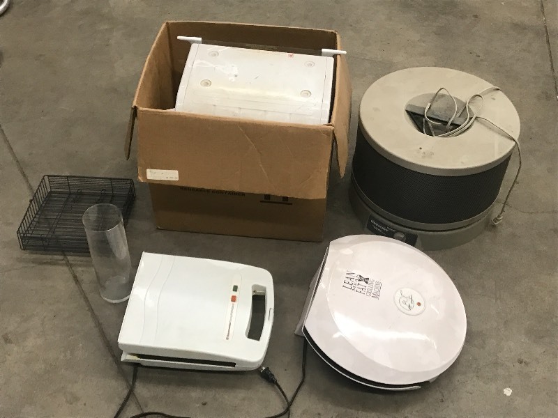 lot 94 image: Box Of Assorted Kitchen Appliances ...