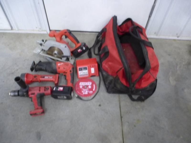 Milwaukee Power Tool Set