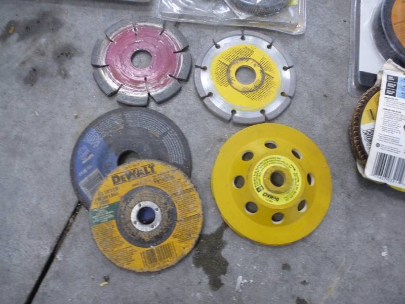 Assorted Concrete Grinding Discs