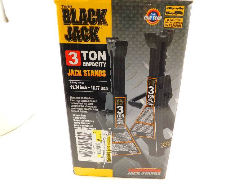 lot 17 image: Torin 3 Ton Jack Stands (Pair)