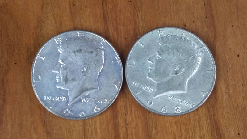 (2) Silver Kennedy Half Dollars