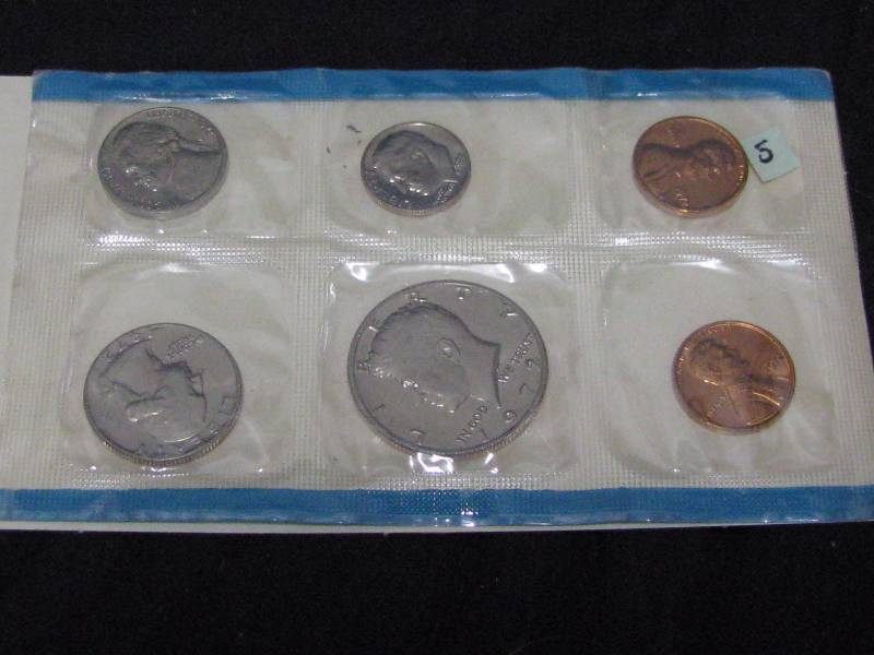 lot 14 image: 1972 United States Proof Set