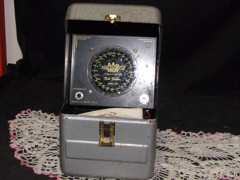 lot 17 image: Herters Fish Locator