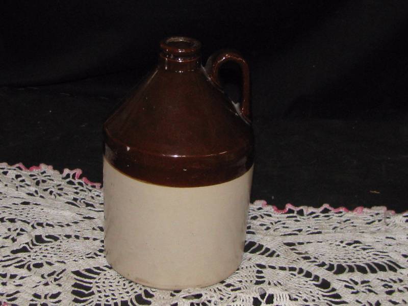 lot 28 image: Cone Top StonewareCrock Jug