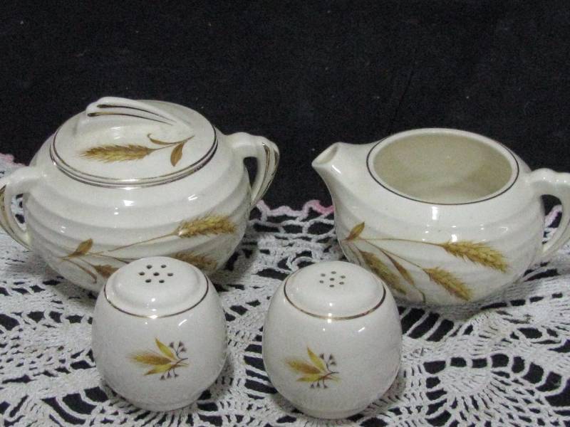 lot 43 image: Johnson China