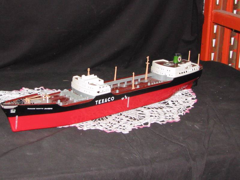 lot 62 image: Texaco Ship