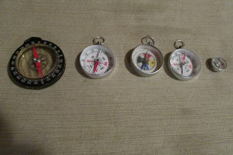 lot 18 image: Vintage Compasses
