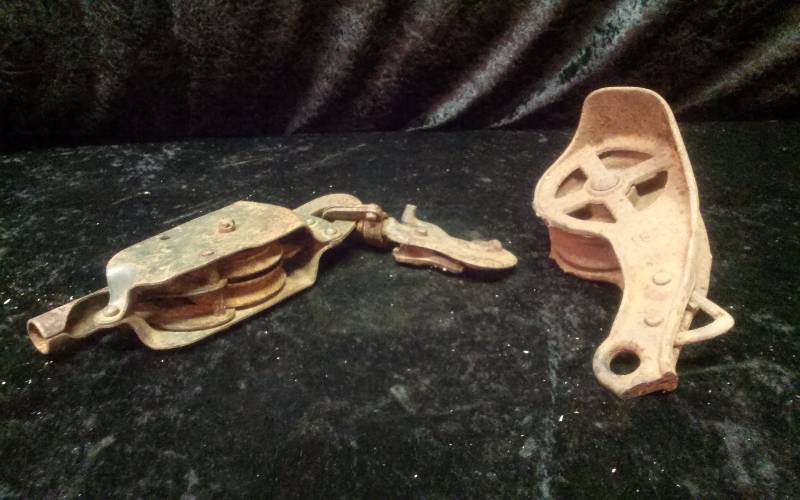 Lot - Metal Pulleys