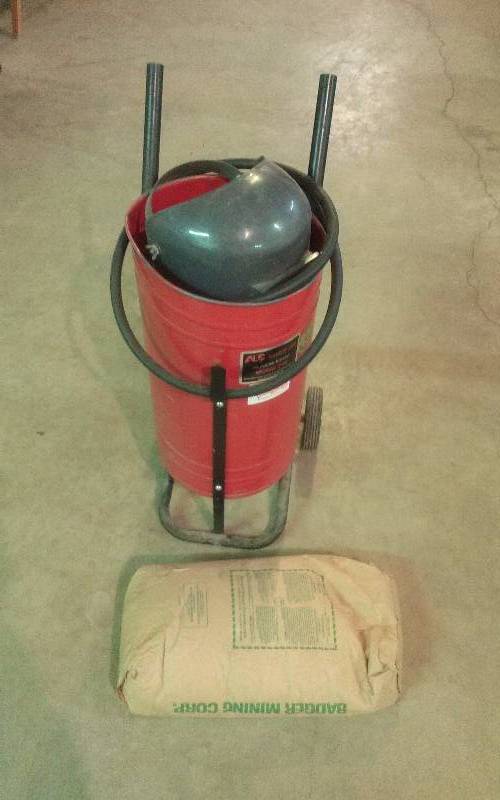 ALC Sandy Jet Sandblaster & Sand