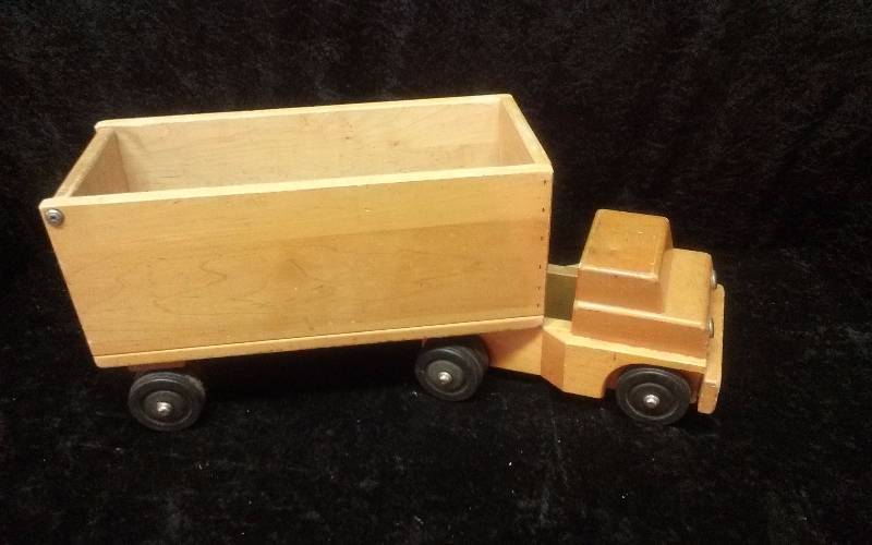 Vintage Community Wood Semi - Kids Ride on Toy, 26x8x11