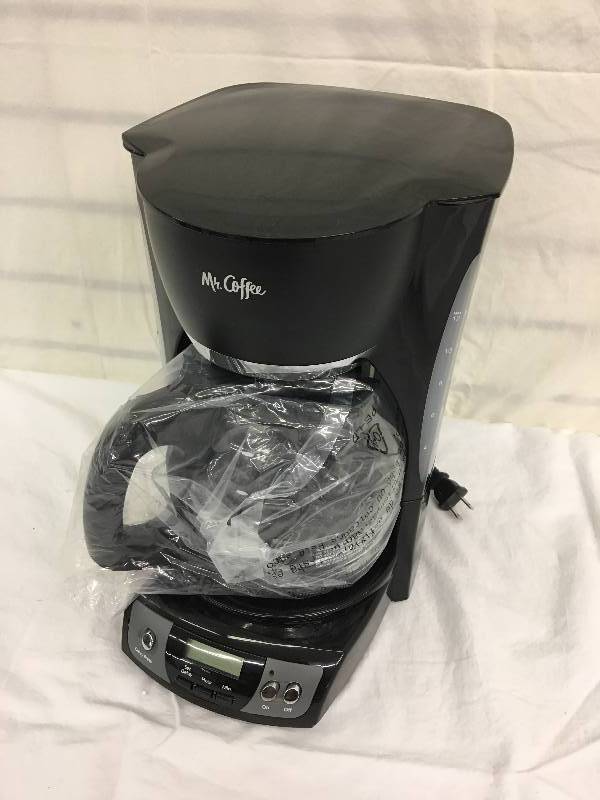 lot 16 image: MR. coffee coffee maker