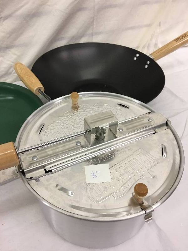 lot 87 image: 2 pans,isuma wok, popcorn maker
