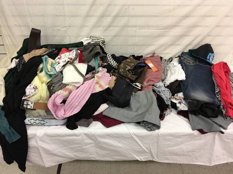 lot 122 image: lot of scrubsclothing