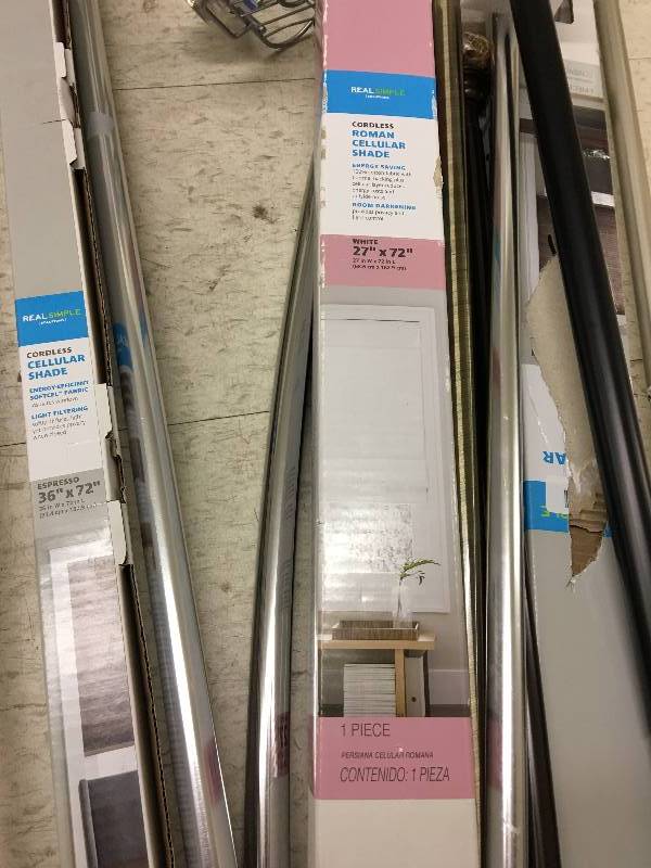 lot 140 image: lot of curtain rods