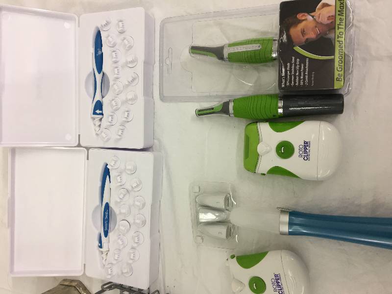 lot 142 image: two smart swabs,shavers,soap dispensers